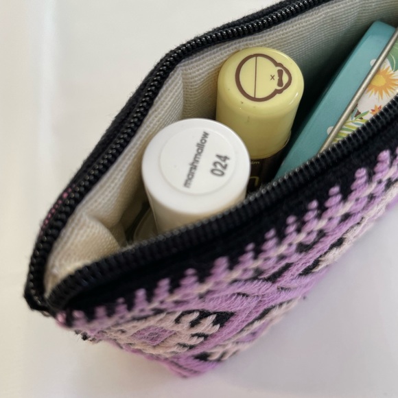 Embroidered Padded Pouch - Picture 7 of 7